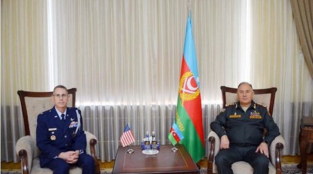 Kərim Vəliyev amerikalı polkovniklə görüşdü