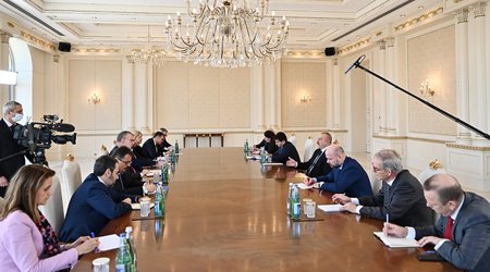 Президент Азербайджана принял специального посла ЕС по Восточному партнерству
