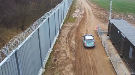 Poland builds first section of electronic barrier on border with Belarus