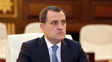 Ceyhun Bayramov italiyalı həmkarını Azərbaycana səfərə dəvət edib