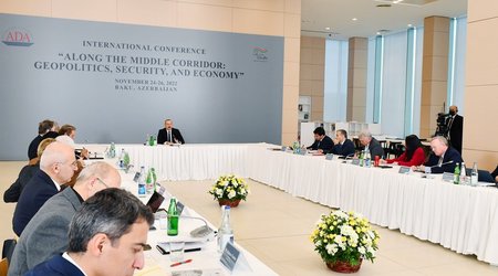 Президент: В Иране нет школ с преподаванием на азербайджанском языке