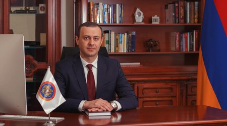Ermənistan TŞ-nin katibi Fransa və Almaniyaya səfər edəcək