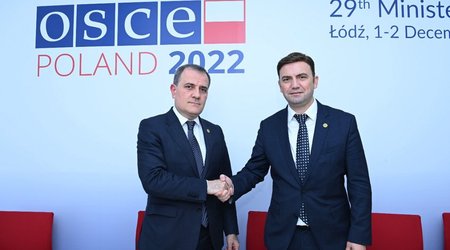 Ceyhun Bayramov şimali makedoniyalı həmkarı ilə görüşüb