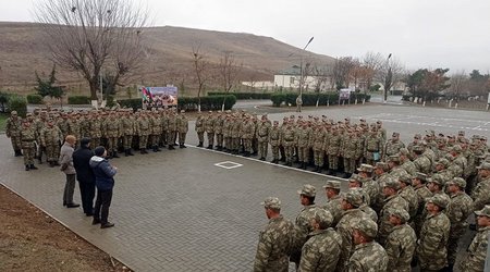 Azad edilmiş ərazilərdə hərbçilərlə görüşlər keçirildi