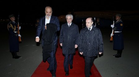 Премьер-министр Албании Эди Рама прибыл с рабочим визитом в Азербайджан