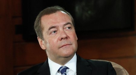 Medvedev Rusiyanın düşmənlərini AÇIQLADI