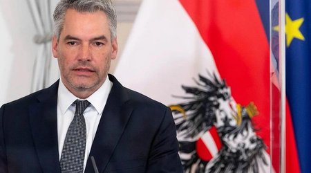 Austrian Chancellor says ready to contact Putin