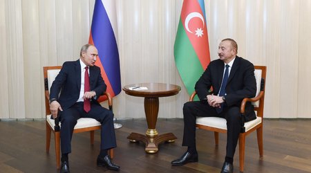 Putin Əliyevə zəng vurdu - Gələcək təmaslar barədə razılığa gəlinib