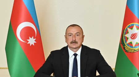Ильхам Алиев поздравил короля Бахрейна