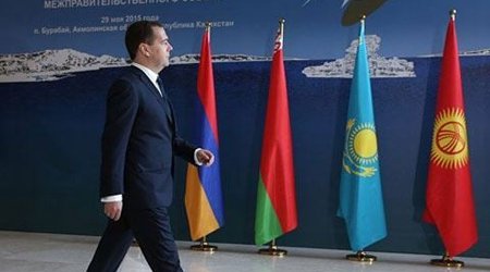 Putin Medvedevə yeni vəzifə verdi
