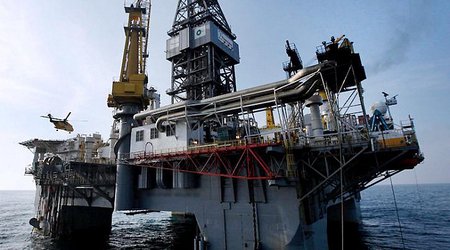 Rusiya neftinin dəniz yolu ilə ixracı dekabrda 22% azalıb