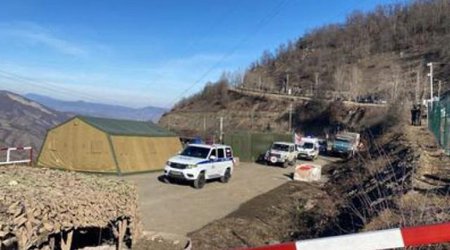 Xankəndində olan xəstələr Laçın dəhlizindən Ermənistana aparılıb