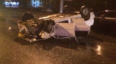 В Кюрдамирском районе перевернулся легковой автомобиль, есть пострадавший