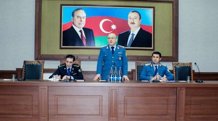 В некоторых районах Азербайджана идет снег