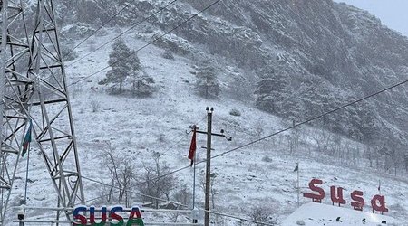 В Шуше, Кяльбаджаре и Лачыне царит снежная погода