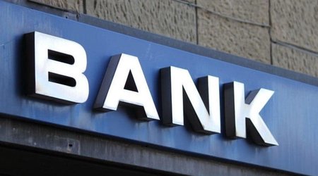 US imposes sanctions on 15 Iraqi banks linked to Iran
