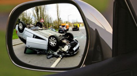 В Шамкирском районе перевернулся легковой автомобиль, есть пострадавшие