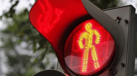 В Агджабеди автомобиль сбил 43-летнего мужчину