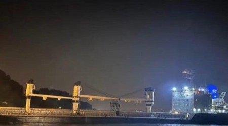 Cargo ship from Ukraine runs aground in Bosphorus Strait in Turkiye