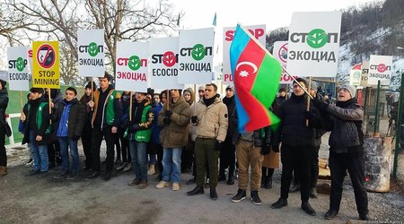 Ekoaksiya: Xankəndi-Laçın yolunda aktivistlər yüksək fəallıq göstərirlər
