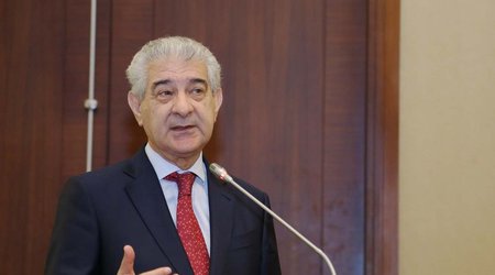 Али Ахмедов награжден орденом "Шараф"