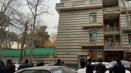 İrandakı Azərbaycan səfirliyinə hücum siyasi mesaj ola bilərmi? - AÇIQLAMA 