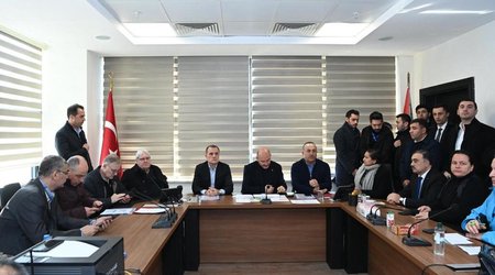 Джейхун Байрамов посетил кризисный центр AFAD в Кахраманмараше