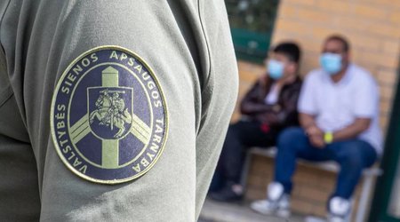 Lithuania closes registration center for foreigners near border with Russia