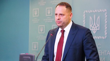 US and Ukrainian officials talk over phone