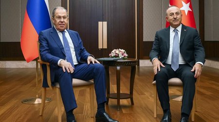 Cavusoglu, Lavrov mull implementation of grain deal
