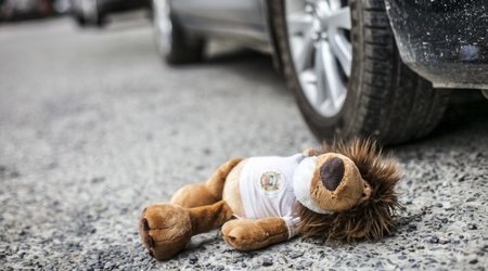 В Баку 8-летний ребенок получил тяжелые травмы при наезде грузовика