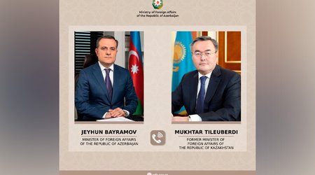 Ceyhun Bayramov Qazaxıstanın keçmiş xarici işlər naziri ilə telefonla danışıb