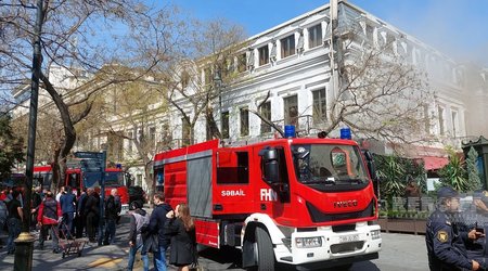 В центре Баку горит кафе