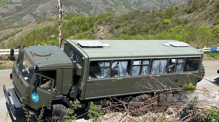 По дороге Ханкенди-Лачын беспрепятственно проехали автомобили миротворцев
