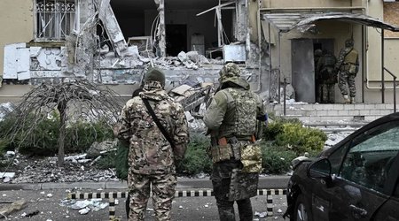 Russian army shells Ukraine's Kherson , killing 3, injuring 5