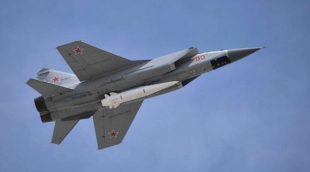 Media: Ukraine Armed Forces shoot down Russian hypersonic missile for first time