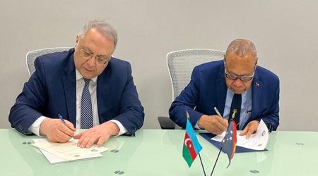 Azərbaycan Papua Yeni Qvineya ilə diplomatik münasibətlər qurub