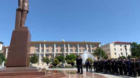 Hikmət Hacıyev xarici diplomatlarla Naxçıvana səfər edib - FOTO