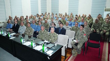 Командующий Сухопутными войсками встретился с турецкой делегацией