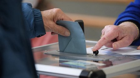 Türkiyədə seçki kampaniyası dayandırıldı