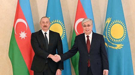 Президент Ильхам Алиев поздравил Касым-Жомарта Токаева с юбилеем