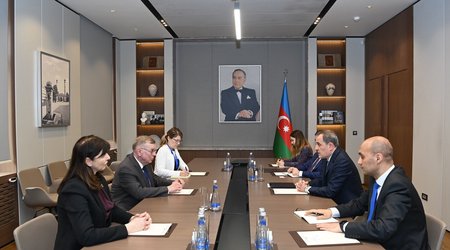 Ceyhun Bayramov BMT Baş katibinin köməkçisi ilə görüşüb
