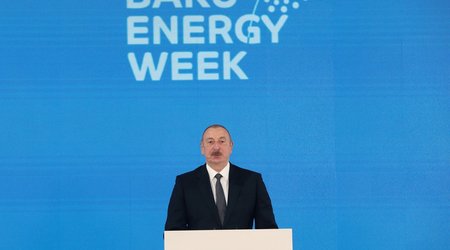 Президент  направил обращение участникам "Бакинской энергетической недели"