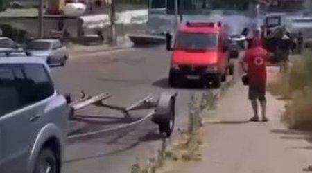 Russian forces shell Kherson amid evacuation efforts
