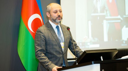 Yelo Bank-ın dəstəyi ilə UNEC-də forum keçirilib