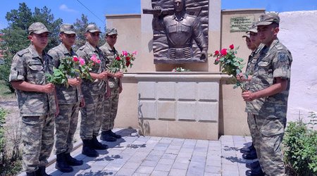 Почтена память Национального героя Азербайджана Мубариза Ибрагимова - ФОТО