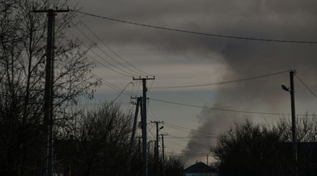 Russian army shells Kherson, 4 people wounded