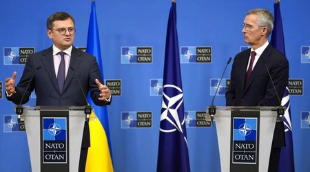 Kuleba, Stoltenberg mull possible content of NATO’s decision regarding Ukraine’s membership perspective
