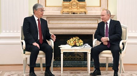 Putin informs Tokayev about situation in Russia