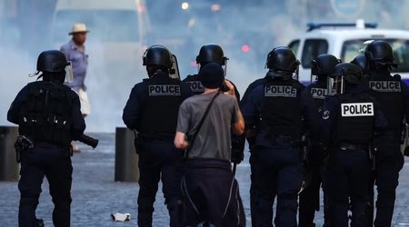 Fransada etirazlar davam edir, 700-dən çox nümayişçi saxlanılıb